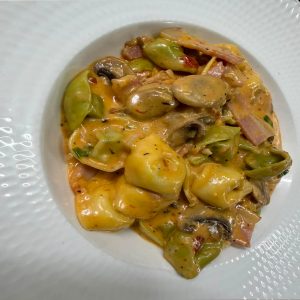 Tortellini Ala Vodka (Veg)